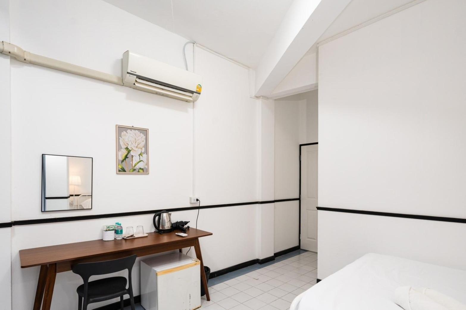 Go Inn Mrt Hua Lamphong Yaowarat Бангкок Екстер'єр фото